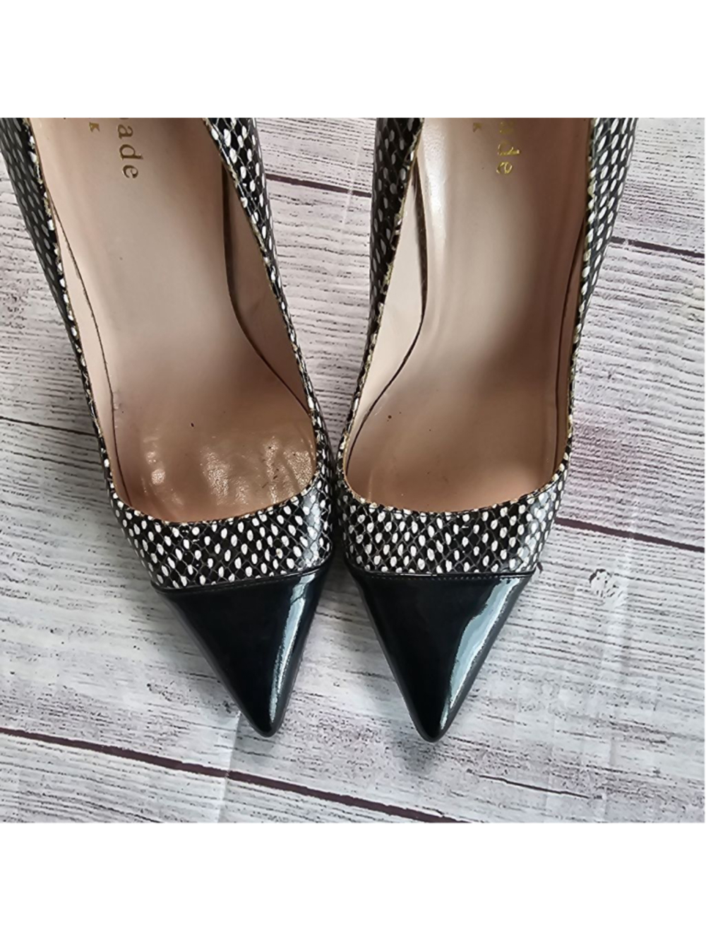 Kate Spade sz 7 black/white with red high heeled, pointed toe pumps - Picture 3 of 10